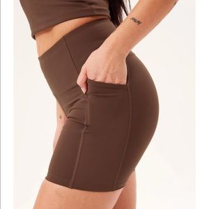 Bike/run shorts with pockets- barely worn!